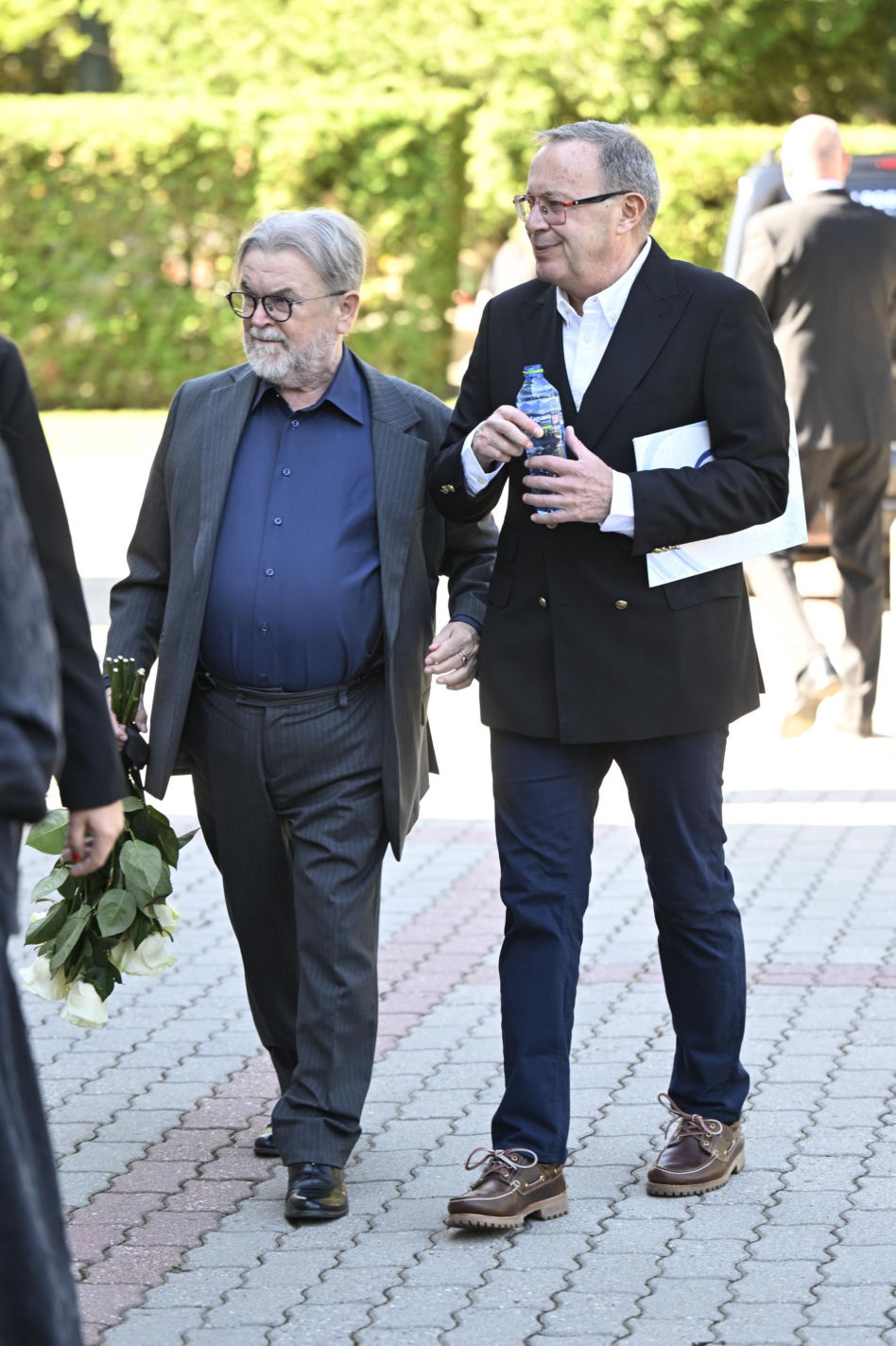 Wielkie pożegnanie Andrzeja Morozowskiego. Na Powązkach pojawił się tłum znanych osób