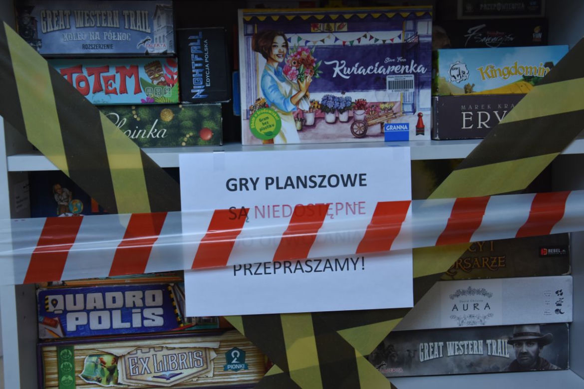 Biblioteki już otwarte. Tak teraz wygląda wypożyczanie lektur! Książki na kwarantannie [ZDJĘCIA] 