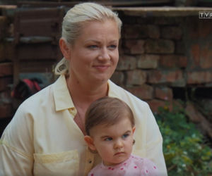 M jak miłość, odcinek 1612: Marzenka (Olga Szomańska), Kalinka (Oliwia Kępka)