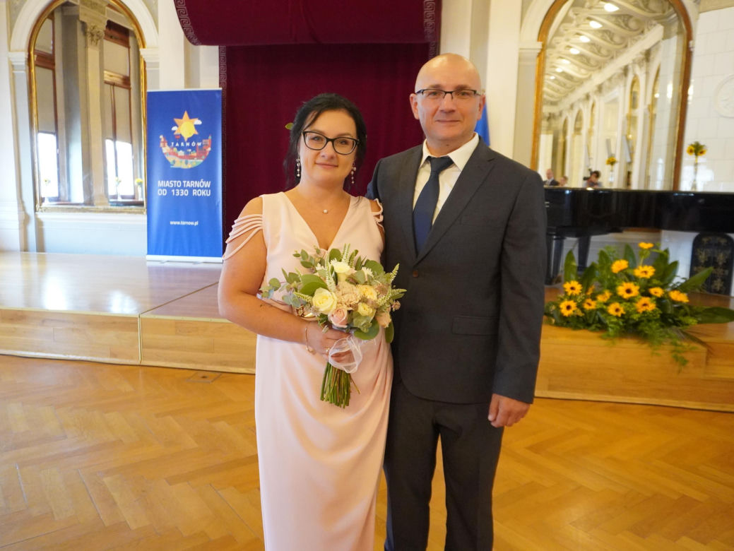 Prezydent Tarnowa udzielił ślubu. Anna i Mariusz powiedzieli sobie „tak” w Sali Lustrzanej