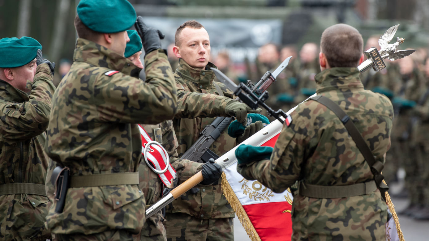 Olsztyn. Ponad 400 żołnierzy złożyło przysięgę. W uroczystości wziął udział szef MON [ZDJĘCIA]