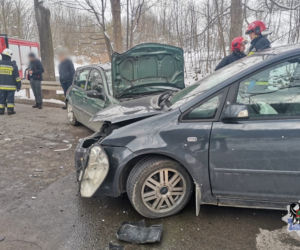 Wypadek w powiecie wałbrzyskim. 34-latek miał ponad 2 promile! Samochody kompletnie zniszczone [ZDJĘCIA]