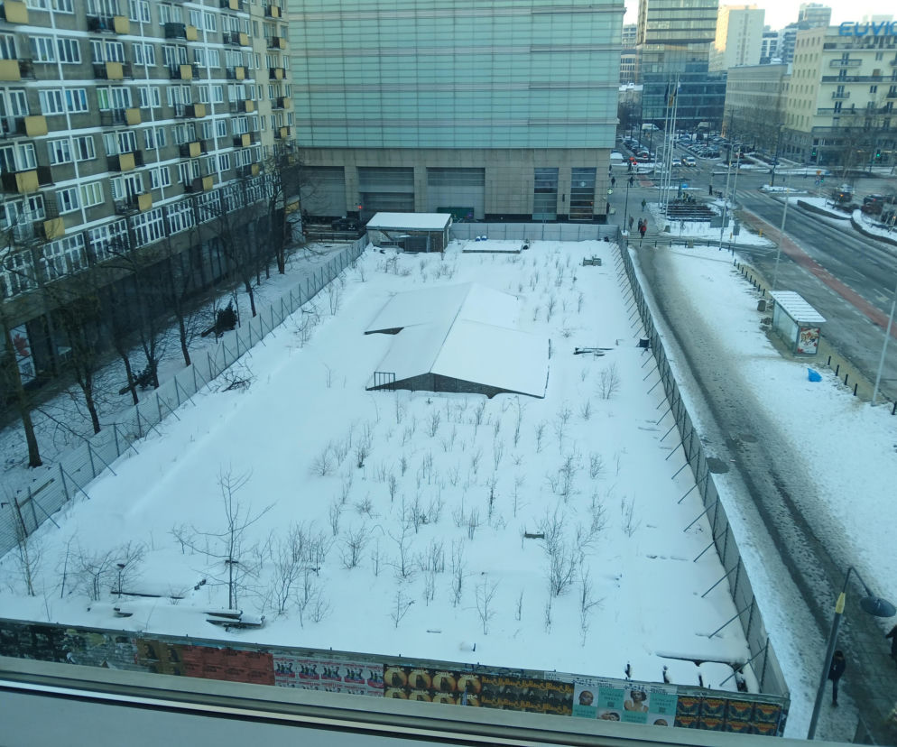 Działka po pawilonie Emilia w Warszawie, ul. Emilii Plater