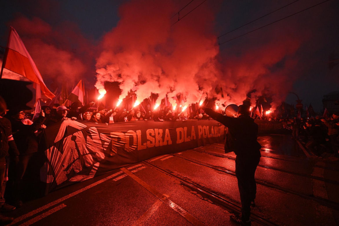 Marsz Niepodległości 2025 na żywo. Relacja z Warszawy. "Chcę zobaczyć Polskę samodzielną i niezakompleksioną"