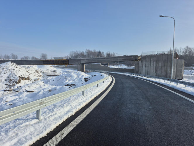 15 stycznia 2026 otwarto nowy zjazd z Północnej Obwodnicy Krakowa (POK) na S7 w kierunku Warszawy na węźle Mistrzejowice