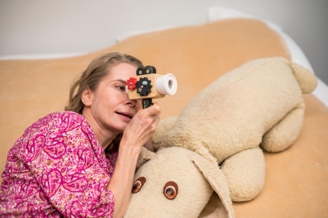 Magdalena Cielecka w spektaklu Teatru Telewizji "Wszystko na sprzedaż"