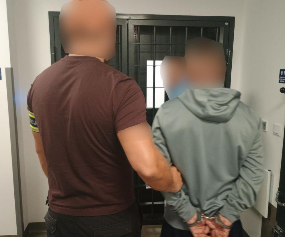 Otwock: Był poszukiwany, zapukała do niego policja. Nie uwierzycie, gdzie się schował. Można paść ze śmiechu!