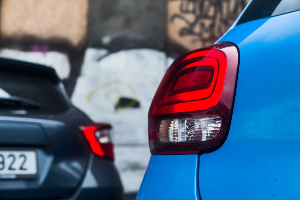 Citroen C3 1.2 82 KM Shine vs. Nissan Micra 0.9 IG-T Tekna