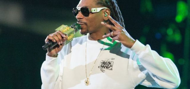 Snoop Dogg radzi One Direction, by wrócili na scenę póki są młodzi 