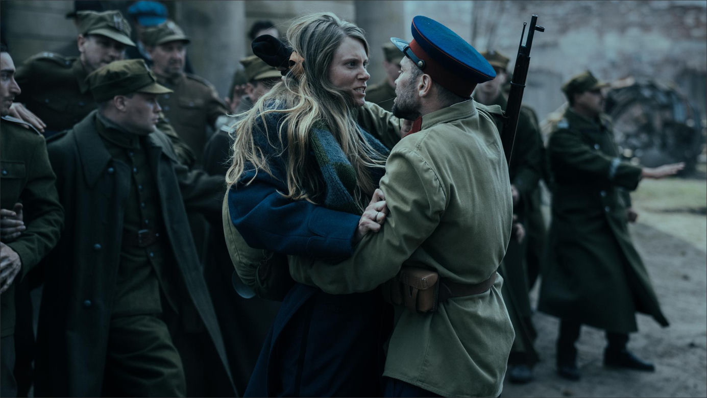 W roli głównej Jakub Gierszał, w obsadzie m.in. Aidan Gillen, Paul Freeman, Julia Pietrucha, Wojciech Mecwaldowski, Anna Próchniak, Mateusz Kościukiewicz, Antoni Pawlicki oraz Tomasz Kot.