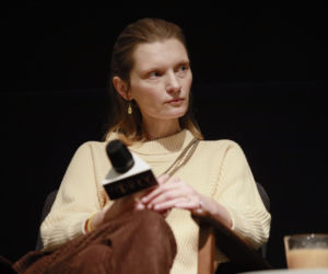 Agata Buzek kiedyś wyglądała zupełnie inaczej. Tak zmieniała się przez lata