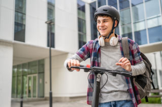 Nie hulaj na hulajnodze elektrycznej