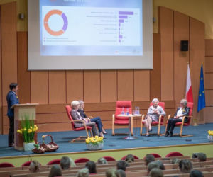 Fundacja Pomóż Im. Po raz dziesiąty zaczęli siać Pola Nadziei [ZDJĘCIA]