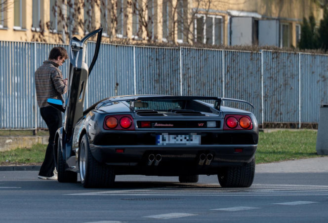 Maciej musiał przeżywa tortury w Lamborghini