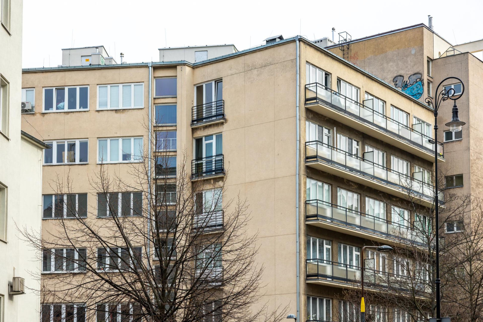 Wieżowiec przy ul. Sewerynów 4 w Warszawie