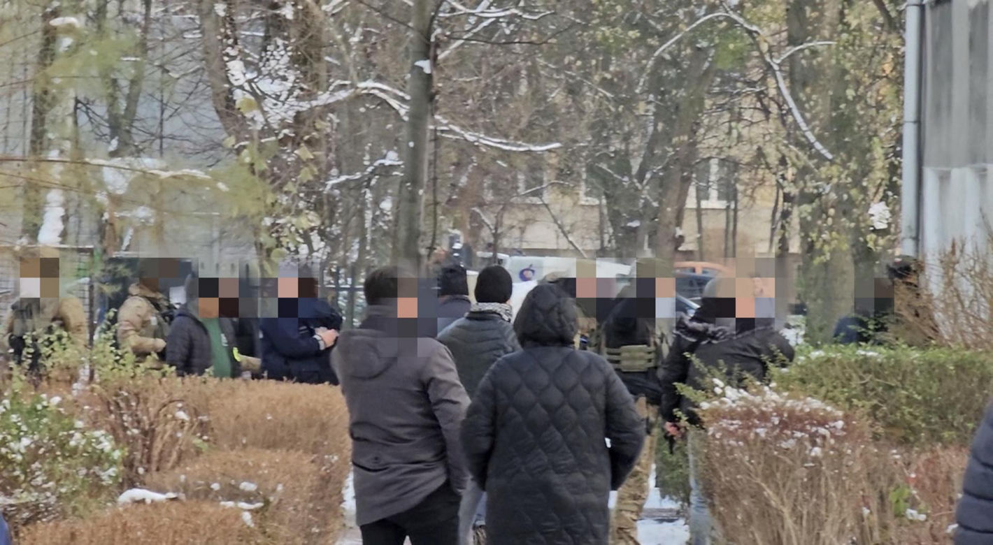 Wielka akcja antyterrorystów w Pruszkowie, padły strzały! Zatrzymano jedną osobę. W tle usiłowanie zabójstwa?