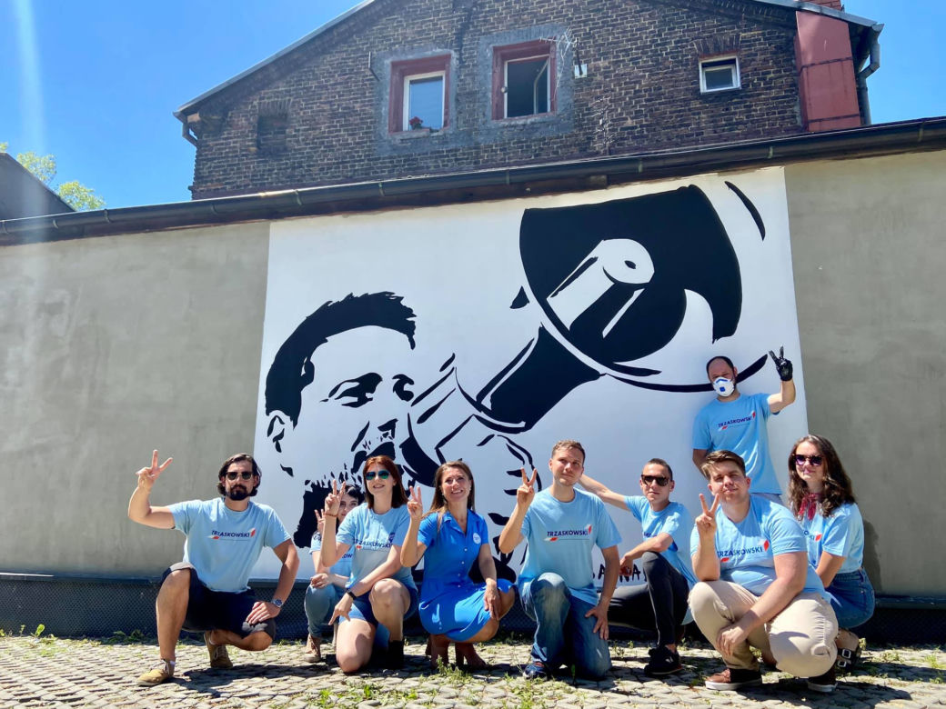 W Katowicach powstał wyjątkowy mural z Rafałem Trzaskowskim. Stworzył go znany artysta [ZDJĘCIA]