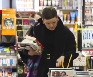 Minister kultury ruszyła na świąteczne zakupy