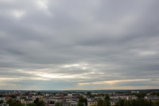 Wadowice w objęciach chmur. Czy szare niebo zepsuje nam weekend?