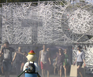 Trwa kolejna edycja OFF Festivalu! Setki ludzi bawią się w Katowicach [ZDJĘCIA]