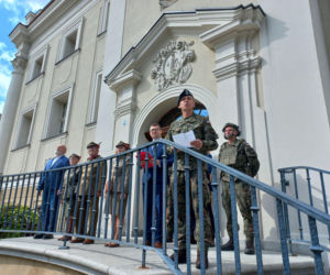 Z Rynku w Lesznie wystartował 7. Rajd na Wschowę. ​Na pamiątkę marszu wojsk w 1939 roku