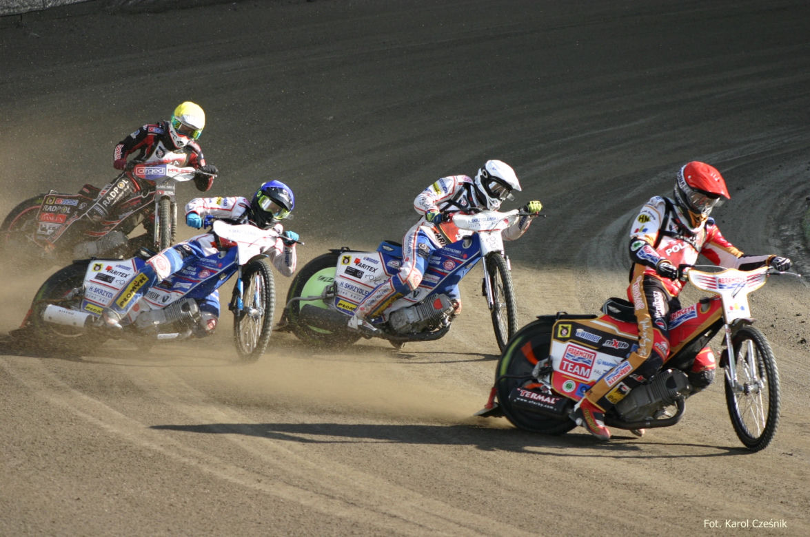 Zaplecze Kadry Juniorów na Motoarenie. Młodzieżowcy rywalizowali w Toruniu - dzień 1