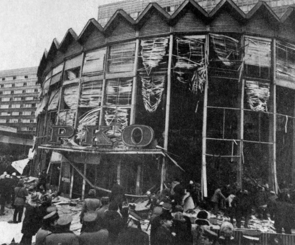 Zdjęcie wykonane po wybuchu 15 lutego 1979 roku.