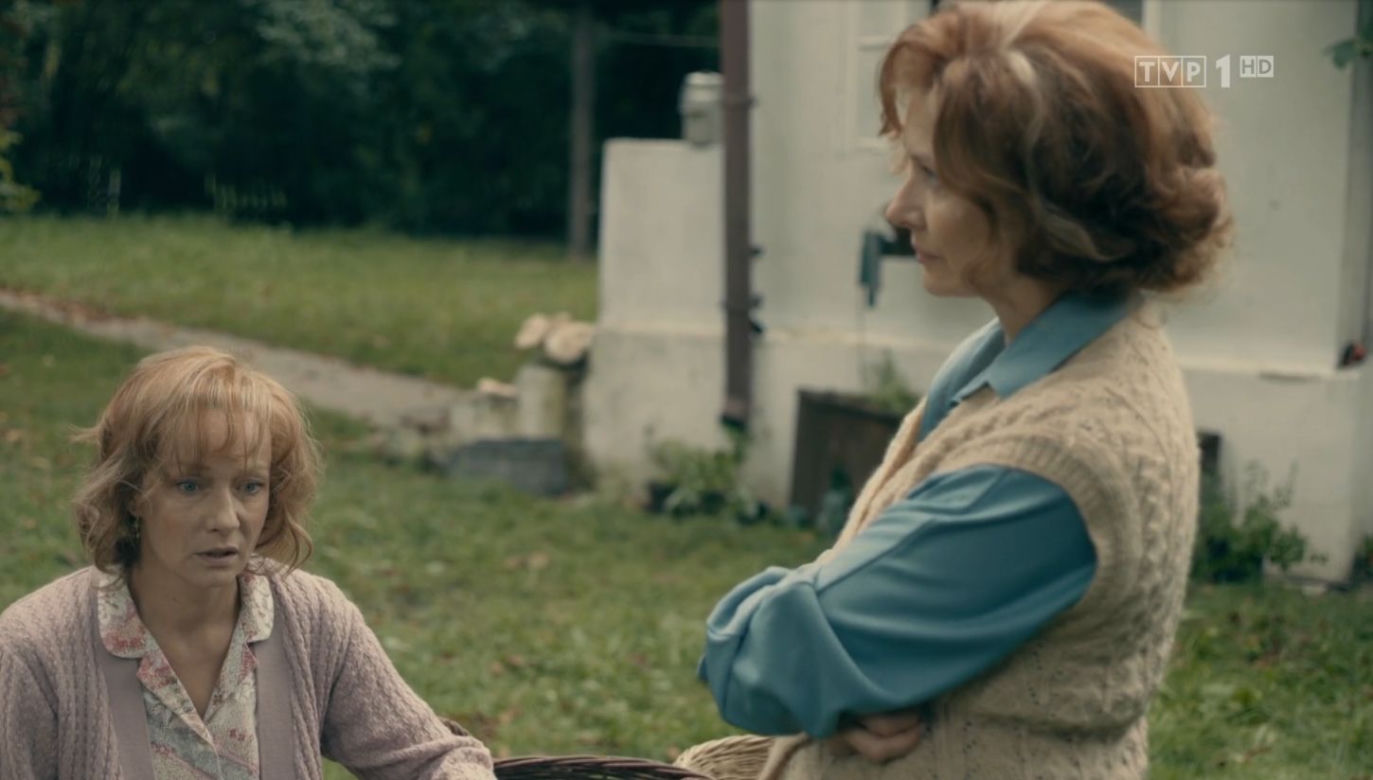 Stulecie Winnych 4 odc. 48. Ania (Urszula Grabowska), Mania (Magdalena Walach)