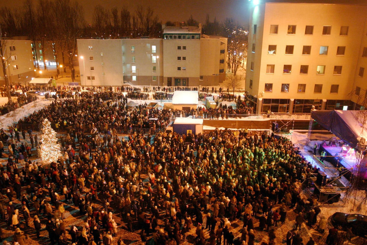 Takie Sylwestry już nie wrócą. Tak świętowano Nowy Rok w latach 2000
