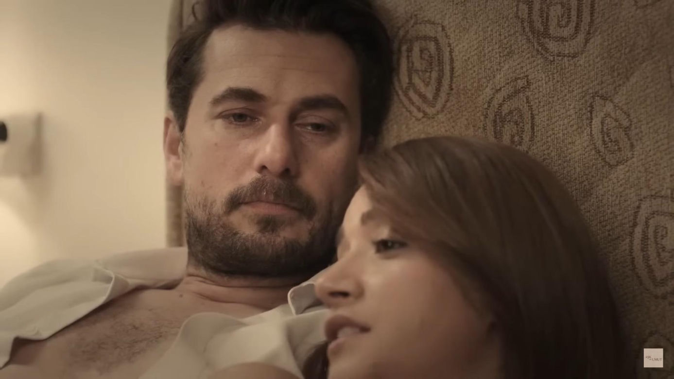 Romantyczna noc Elif i Kuzeya. Te sceny rozgrzeją fanów serialu "Miłość i nadzieja"