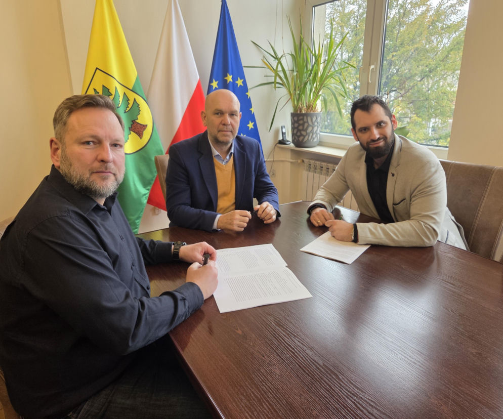 Podpisanie umowy na budowę budynku wielorodzinnego w Obornikach Śląskich