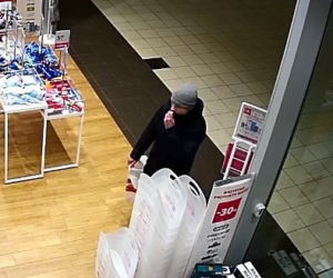 Ten mężczyzna poszukiwany jest przez łódzką policję