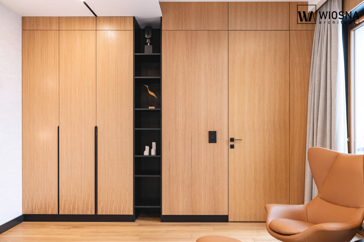 Przytulny apartament w Warszawie. Jest minimalistyczny, a zarazem przestronny