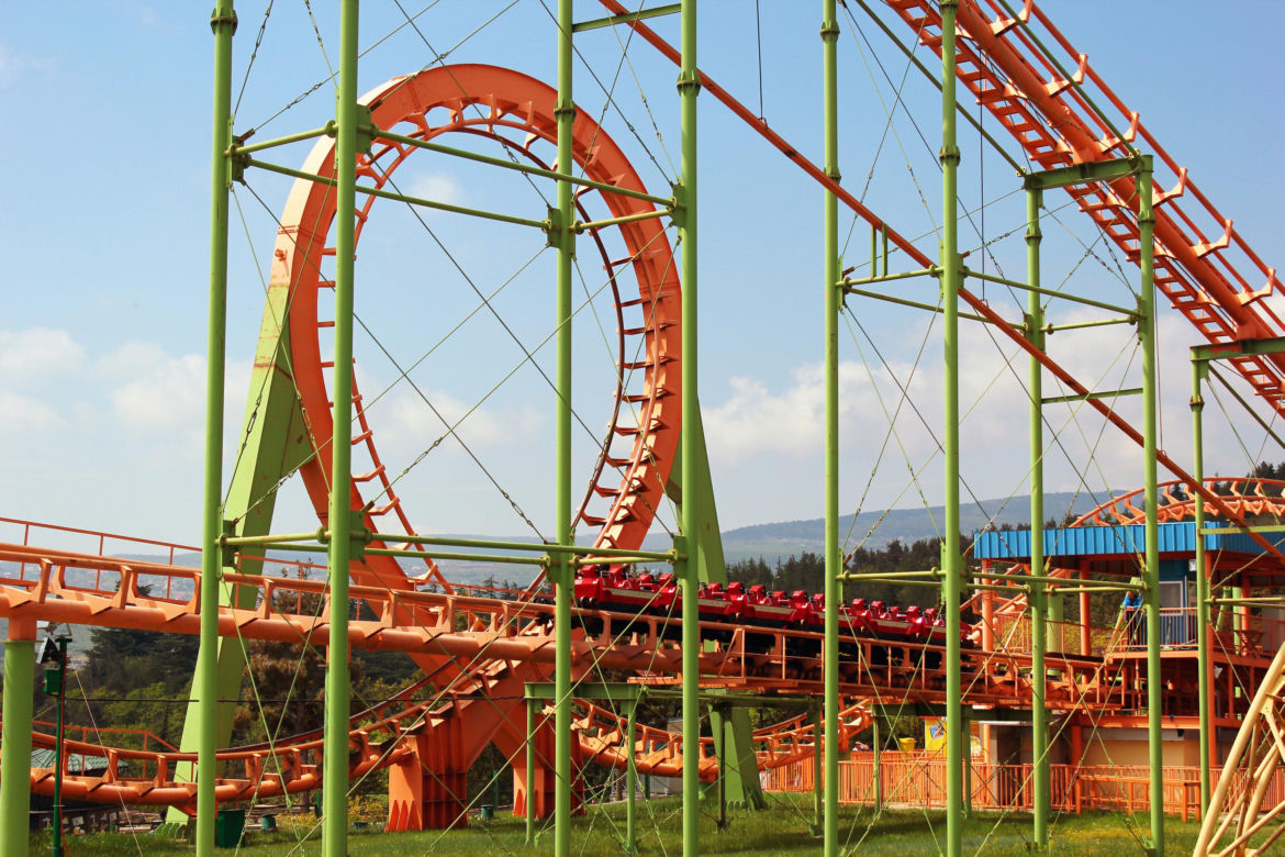 Pokonał raka, uciekł z pożaru, spadł z roller coastera! Kim była ofiara?