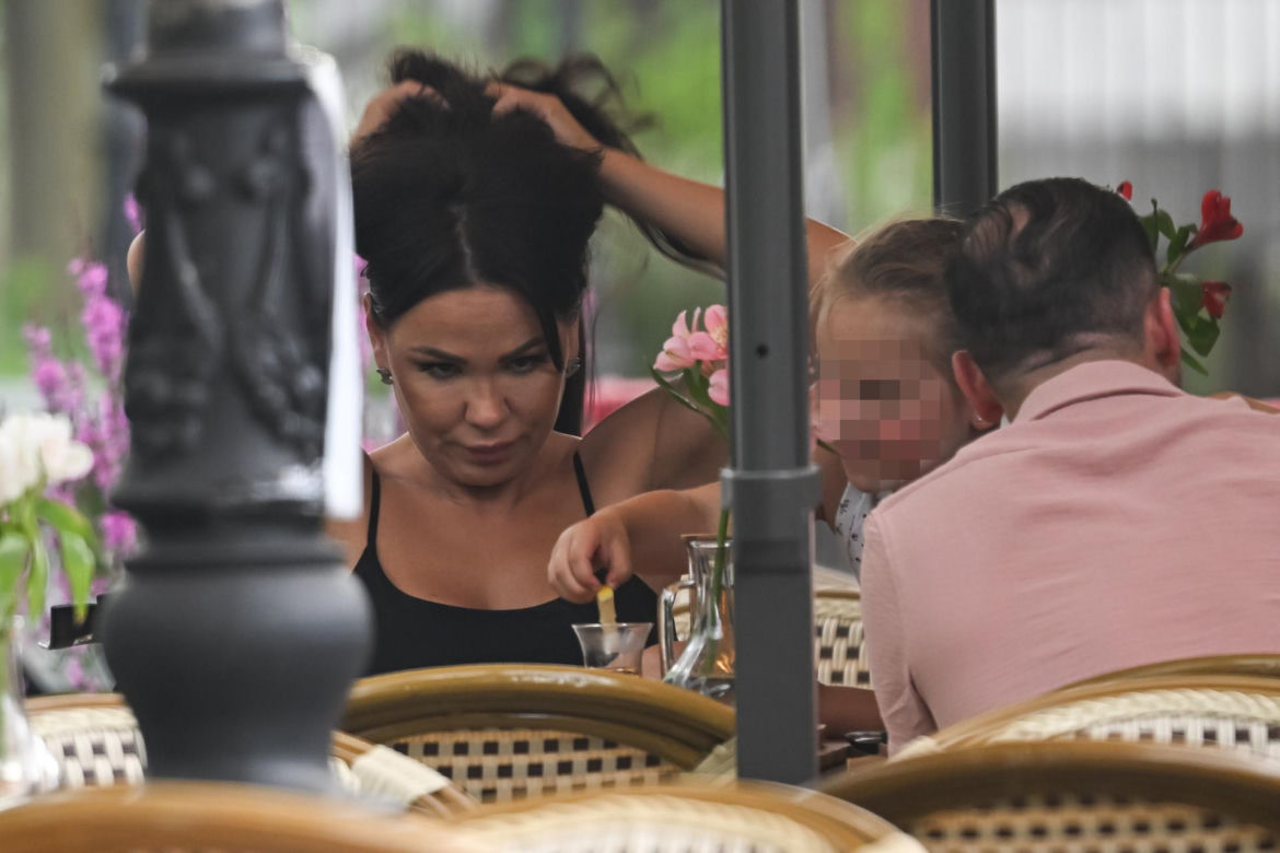 Sylwia Bomba walczy z wichurą