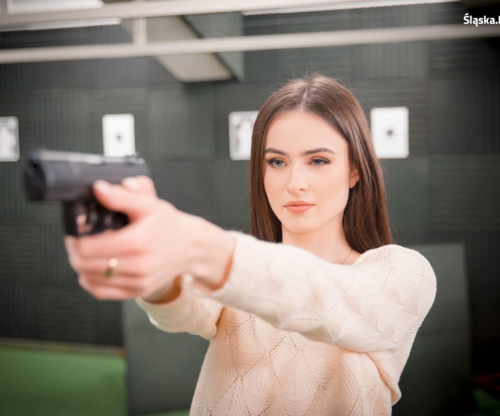 Miss Polski z Katowic wstąpiła na jeden dzień do policji. Anna Maria-Jaromin wzięła udział w teście sprawnościowym