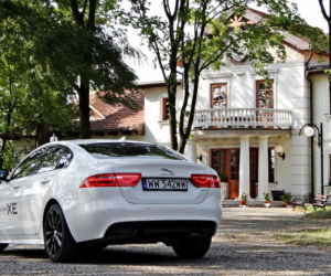 Jaguar XE 2.0 T R-Sport