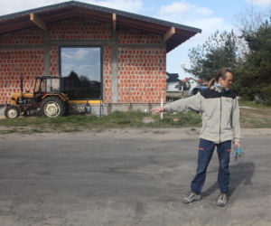 Przez urzędników noszę wodę w wiadrach