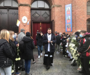 Ciężarną 13-latkę zabił jej 15-letni chłopak. Pogrzeb Patrycji z Bytomia [RELACJA Z UROCZYSTOŚCI]