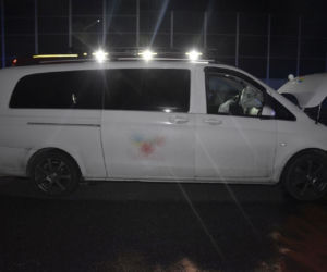 Jeden bus najechał na drugiego. Doszło do dachowania! Dramat na autostradzie A4
