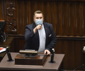 Reasumpcja głosowania w Sejmie Wojna o TVN trwa