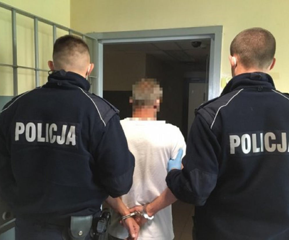 Bukowno. Pobił nastoletniego syna. Miał nielegalną broń i amunicję
