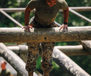 Kobiety w wojsku pod lupą Pentagonu. Czy dekada zmian zostanie cofnięta?