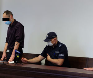 Zabił ojca, matka pomagała mu zacierać ślady. Do tragedii doszło przez ojca?