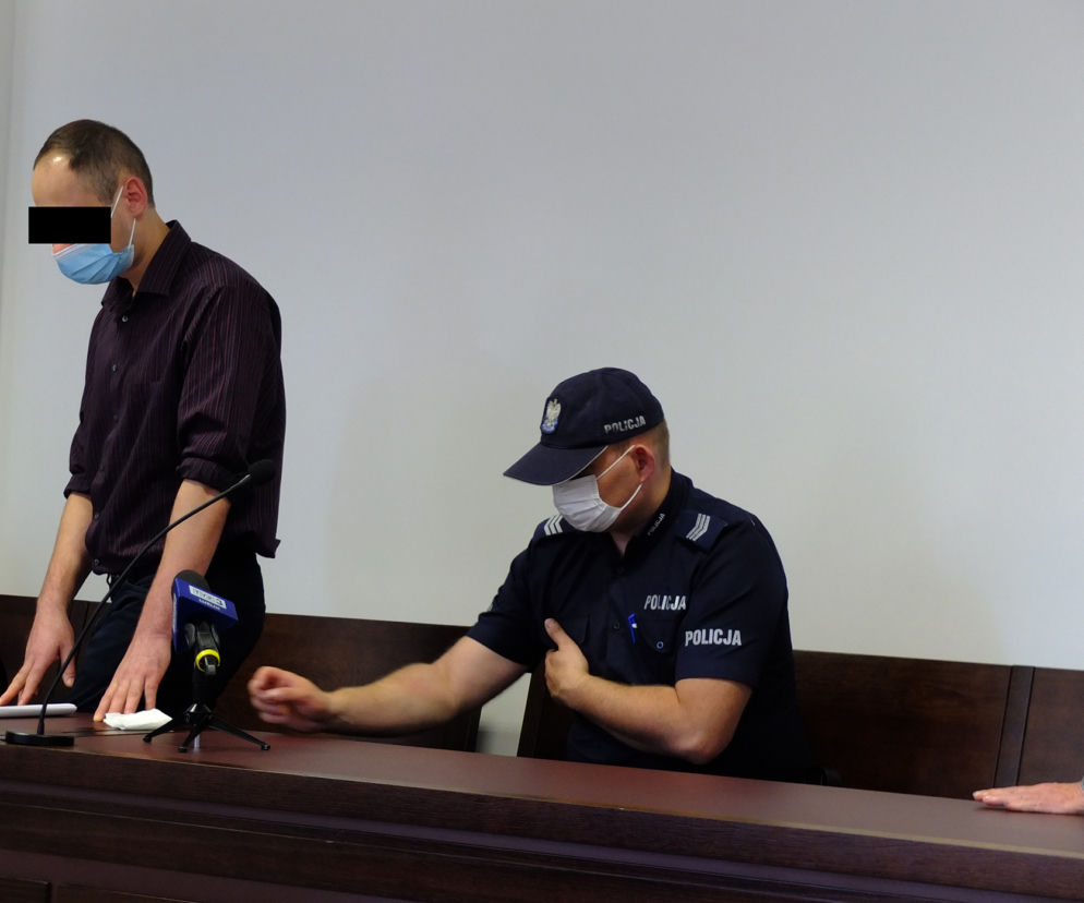 Zabił ojca, matka pomagała mu zacierać ślady. Do tragedii doszło przez ojca?