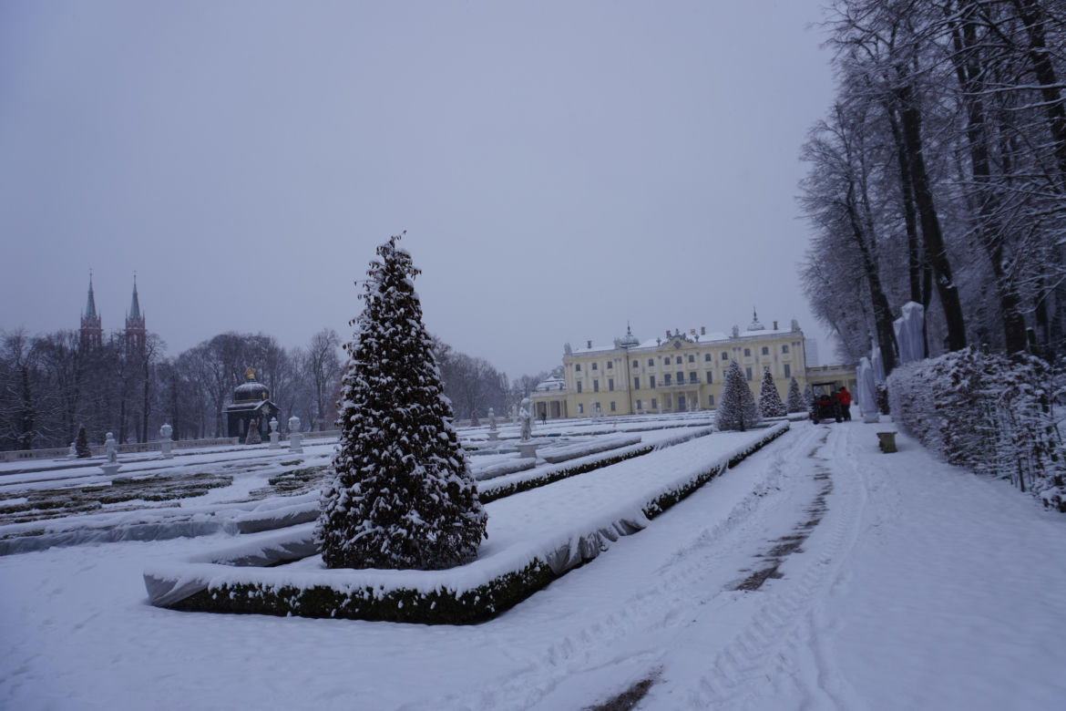 Białystok pod śniegiem. Tak prezentuje się zasypana stolica Podlasia