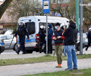 Tychy: Policjanci kontra pseudokibice. Gorąco po meczu GKS-u! Starcie ponad 200 osób