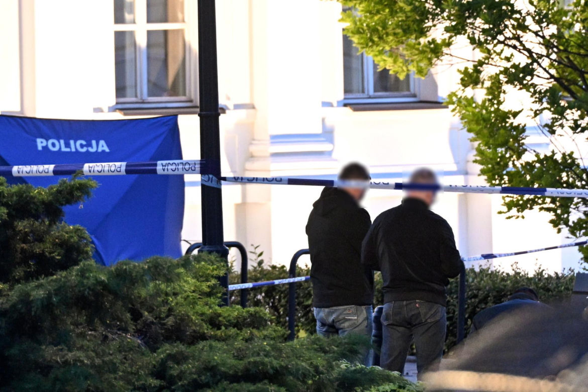 Masakra siekiera na Uniwersytecie Warszawskim. Kobieta z podciętą głową