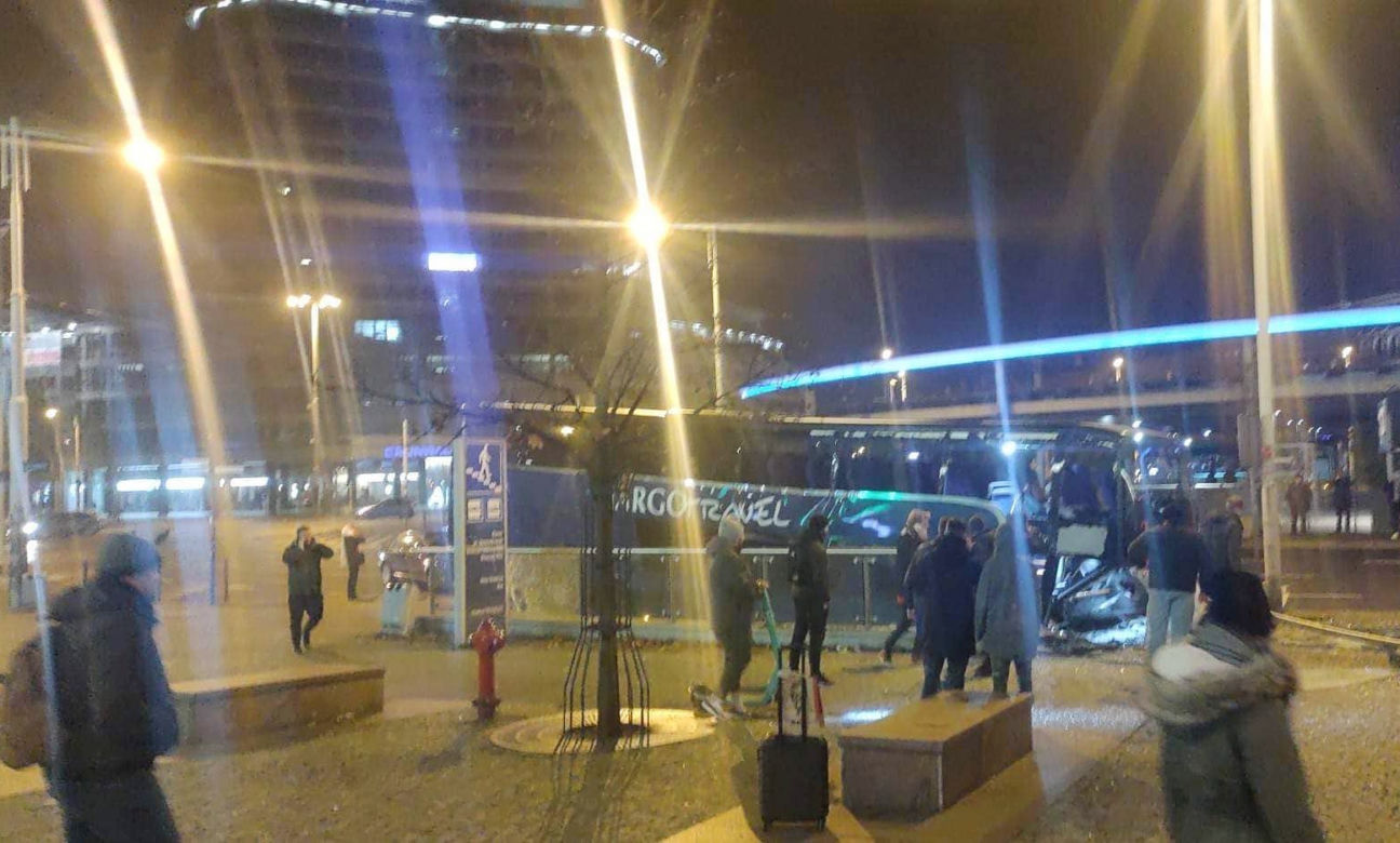 Kierowca nie żyje, dwie osoby ciężko ranne
