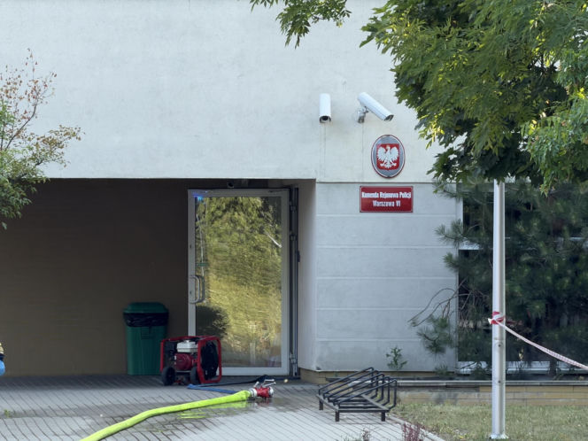 Pożar na komendzie policji! Strażacy w akcji